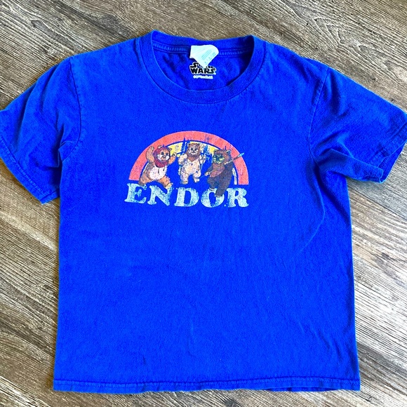 Star Wars short sleeve t-shirt, Endor with Ewoks 100% cotton, Youth Small - Picture 1 of 3